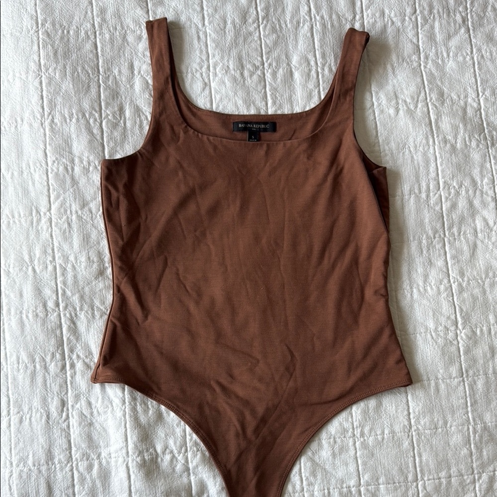 Banana Republic Chestnut Brown Scoop Neck Ribbed Bodysuit
